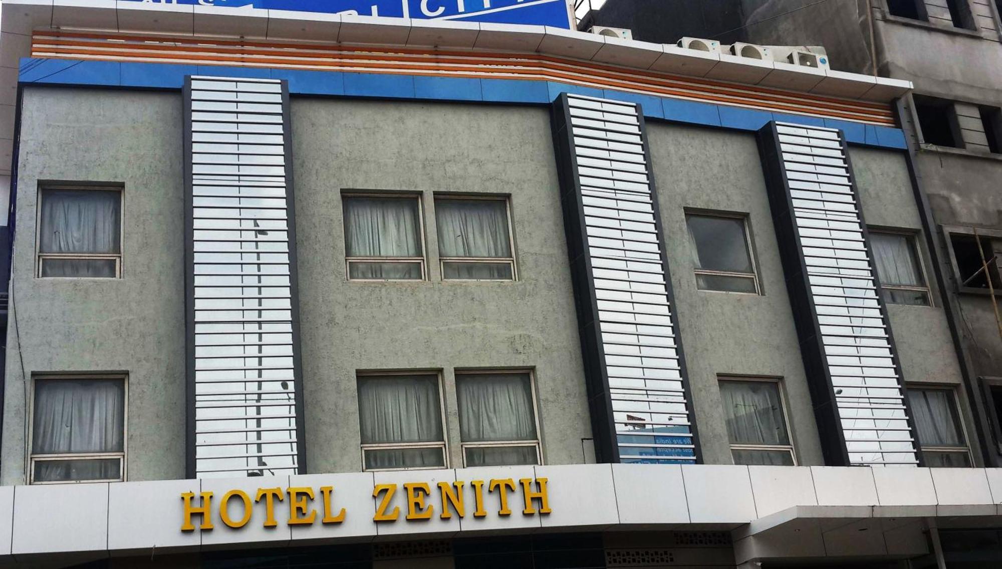 Hotel Zenith Surat Bagian luar foto